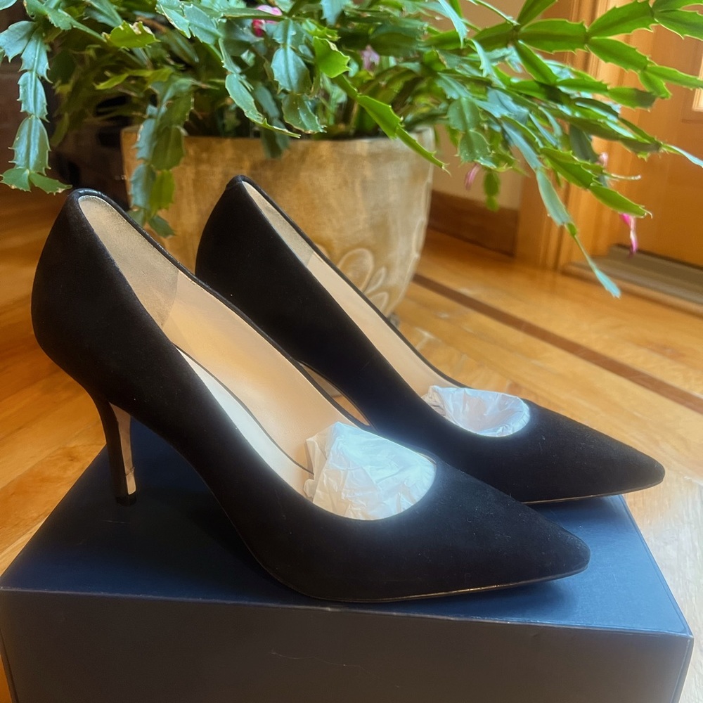Cole Haan - Vesta Pump 85MM - Black Suede - 7.5 B